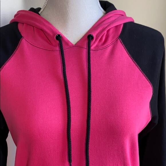 Jones New York Sport Pink & Black Hooded Sweatshirt Medium - Picture 4 of 6